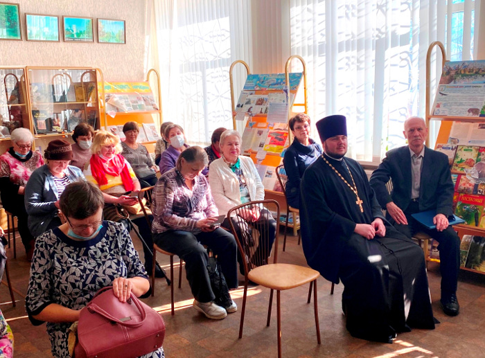 Встреча, посвященная празднованию Дня православной книги, в Удомельской центральной районной библиотеке 