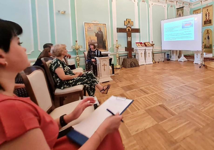 Представитель Бежецкой епархии принял участие в работе секции «Духовно-нравственное воспитание» в рамках ежегодной областной педагогической конференции 