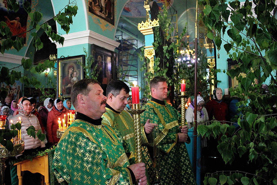  Праздник Святой Троицы в Спасо-Георгиевском храме село Млево.
