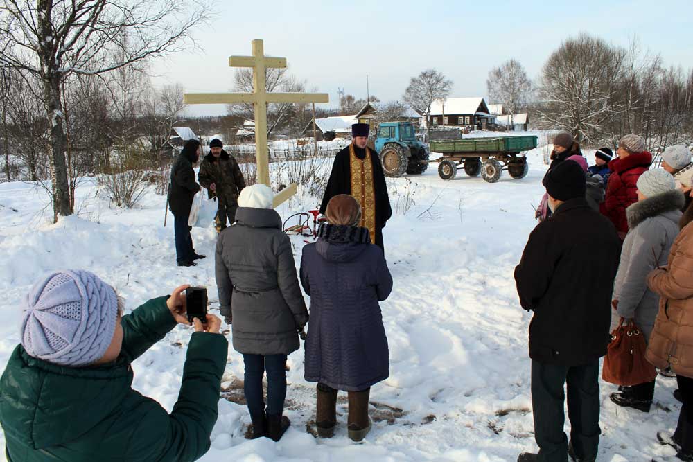 Освящение креста на месте под строительство часовни в честь Покрова Пресвятой богородицы в д.Касково