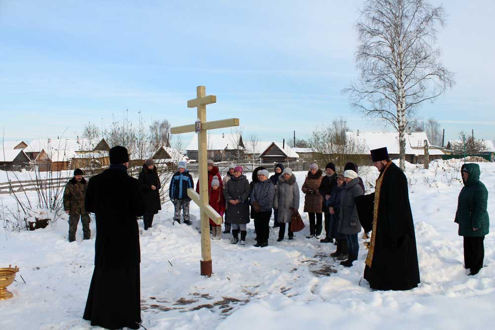 Освящение креста на месте под строительство часовни в честь Покрова Пресвятой богородицы в д.Касково