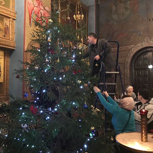 Украшение Князь-Владимирского собора г.Удомля к празднику Рождества Христова