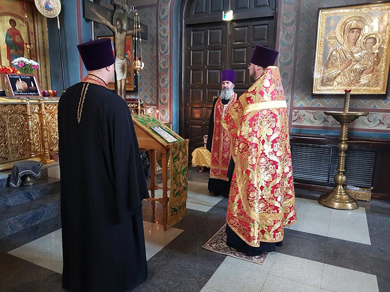 В Князь-Владимирском соборе г.Удомля помолились о жертвах пожара в Кемерово.