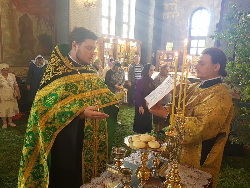 Праздник Святой Троицы встретили в Удомле