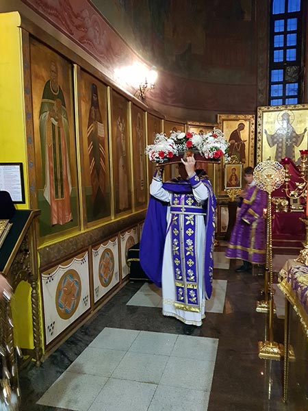 Праздничная служба на Воздвижение Честнаго Креста Господня прошла в Князь-Владимирском соборе г.Удомля