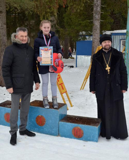 Молодежь Бежецкой епархии приняла участие в спортивных соревнованиях «Сретенские старты» 