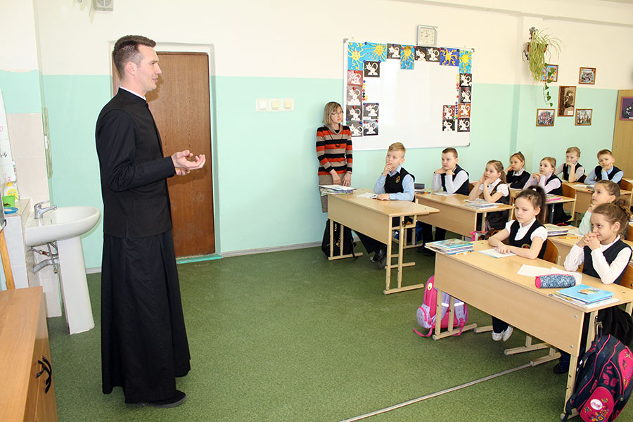 Миссионерская группа студентов Московской Духовной Академии посетила Удомельское благочиние 