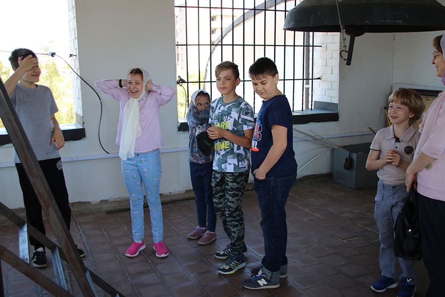 Учащиеся Удомельской СОШ №5 посетили Князь-Владимирский собор