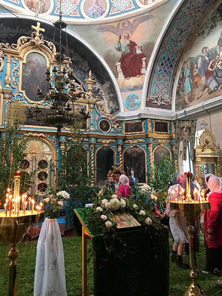 Праздник Святой Троицы в храме Воскресения Славущего, Сельца Карельское 